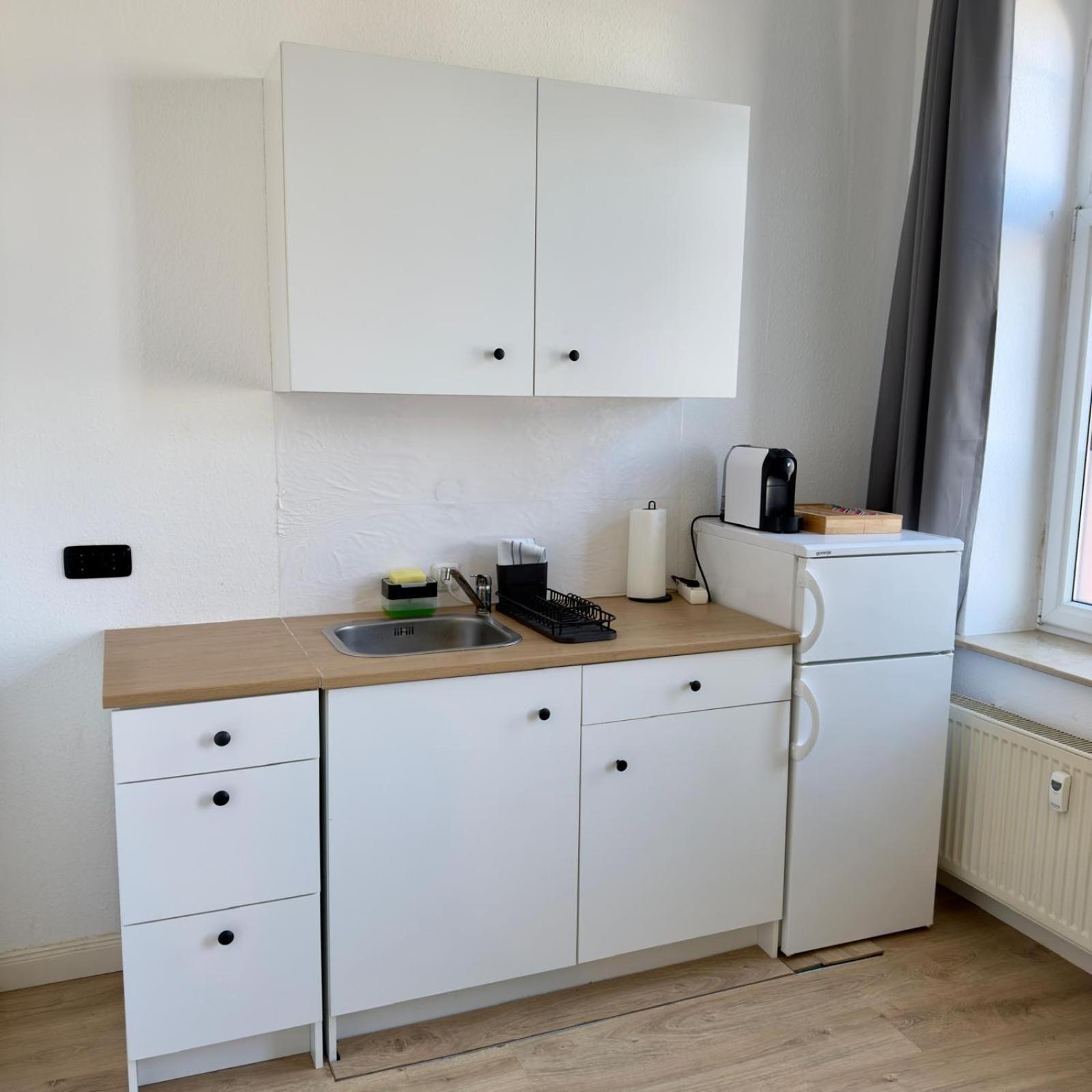 Raha Apartments - Charmantes Studio-Apartment - Hbf - Gratis Parkplatz Érfurt Exterior foto